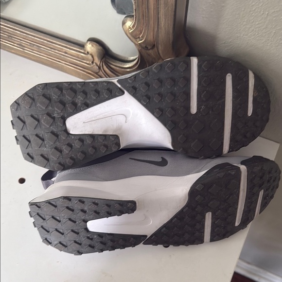 Nike Air Diamond VarsityTurf Baseball Athletic Shoes - Picture 9 of 9